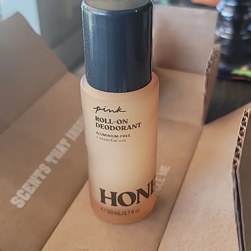 PINK By Victoria's Secret Honey Roll-On Deodorant